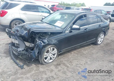 2008 Mercedes-Benz C 300 Luxury 4Matic/Sport 4Matic from USA, damaged, VIN WDDGF81XX8F142104